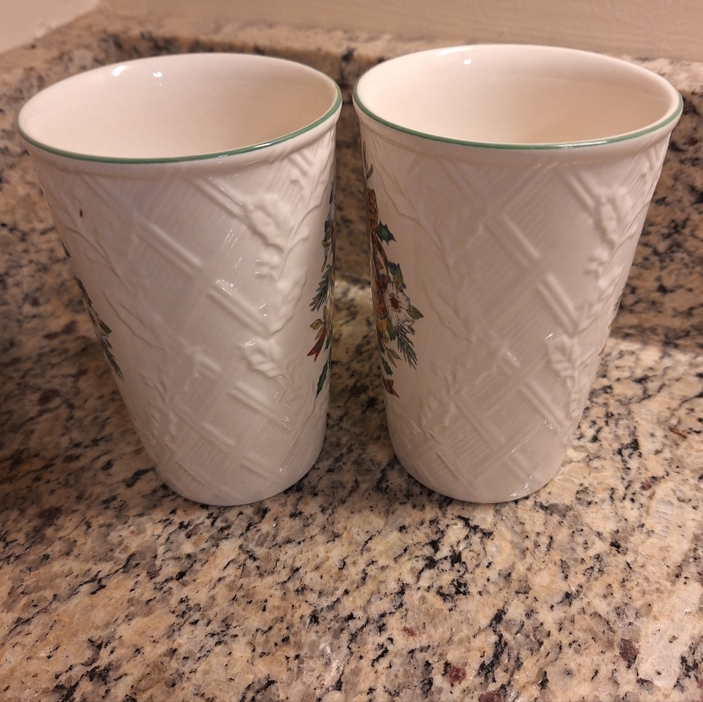 Vintage Mikasa Coffee Mugs~Festive Spirit~English Countryside~Tea Cups~Christmas - Picture 4 of 13
